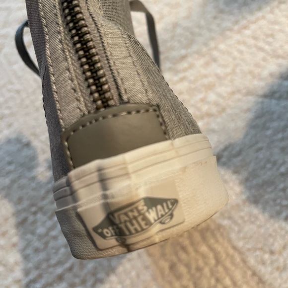 Women’s 8.5 new Vans. Grey with back zipper and front tie. Never worn - Picture 4 of 5
